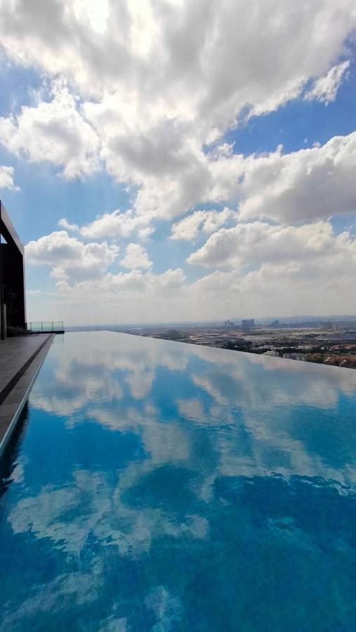 Hill10 Residence @Icity By Honeyhomestay Шах-Алам Экстерьер фото